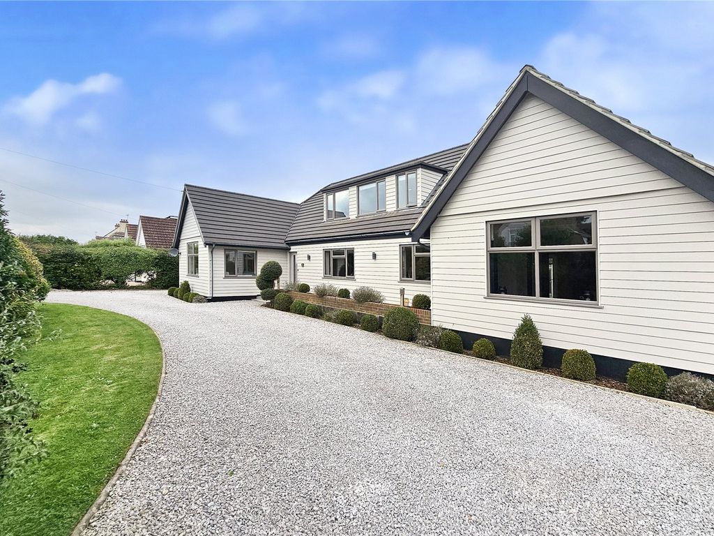 4 bed detached house for sale in Knightscroft Avenue, Rustington