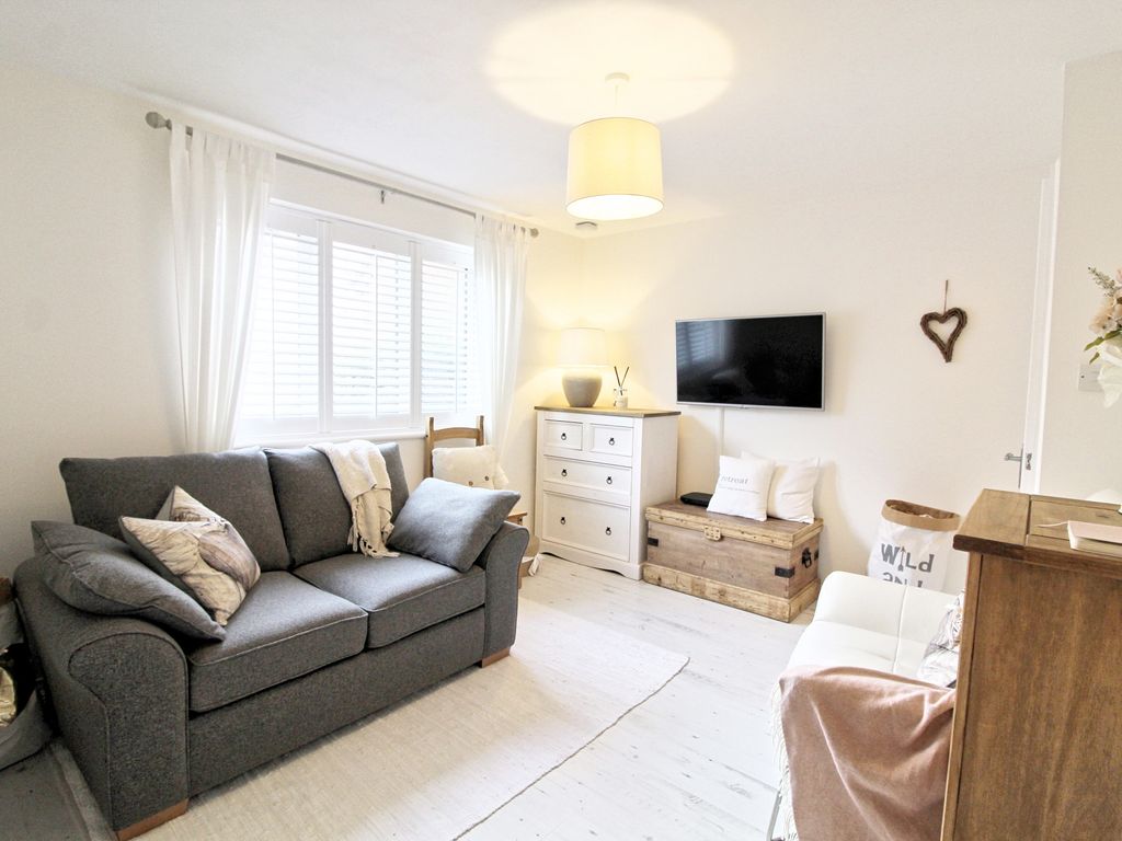 Mornington Road, London SE8  