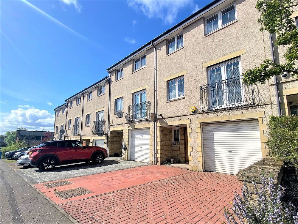 4 bed terraced house for sale in 15 Jutland Street, Rosyth, Dunfermline
