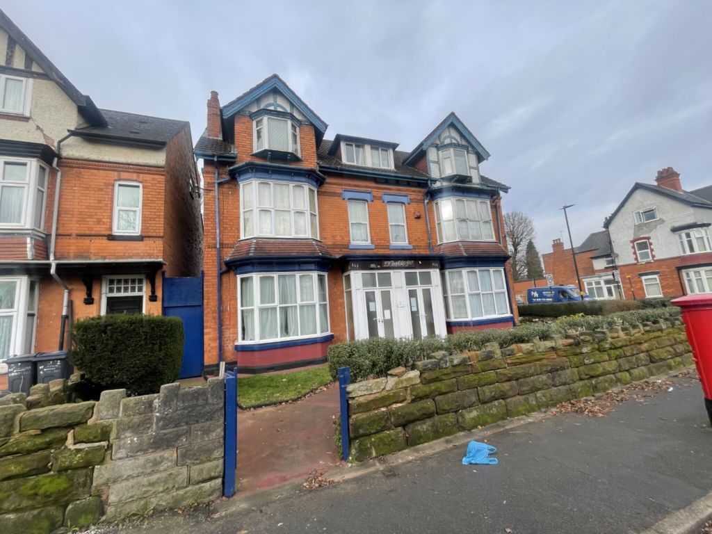 Room to rent in Showell Green Lane, Sparkhill, Birmingham B11, £290 pcm
