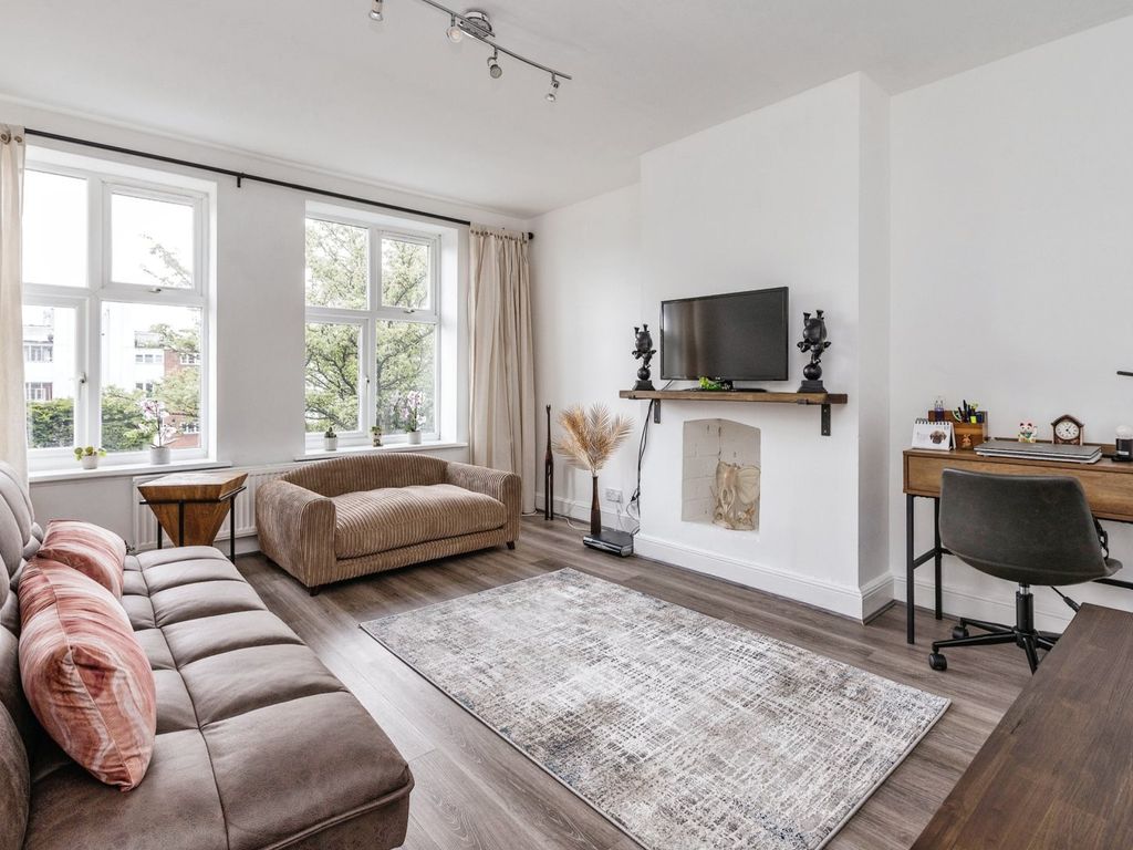 2 bed flat for sale in Aylmer Road, London, Haringey N2, £400,000 Zoopla