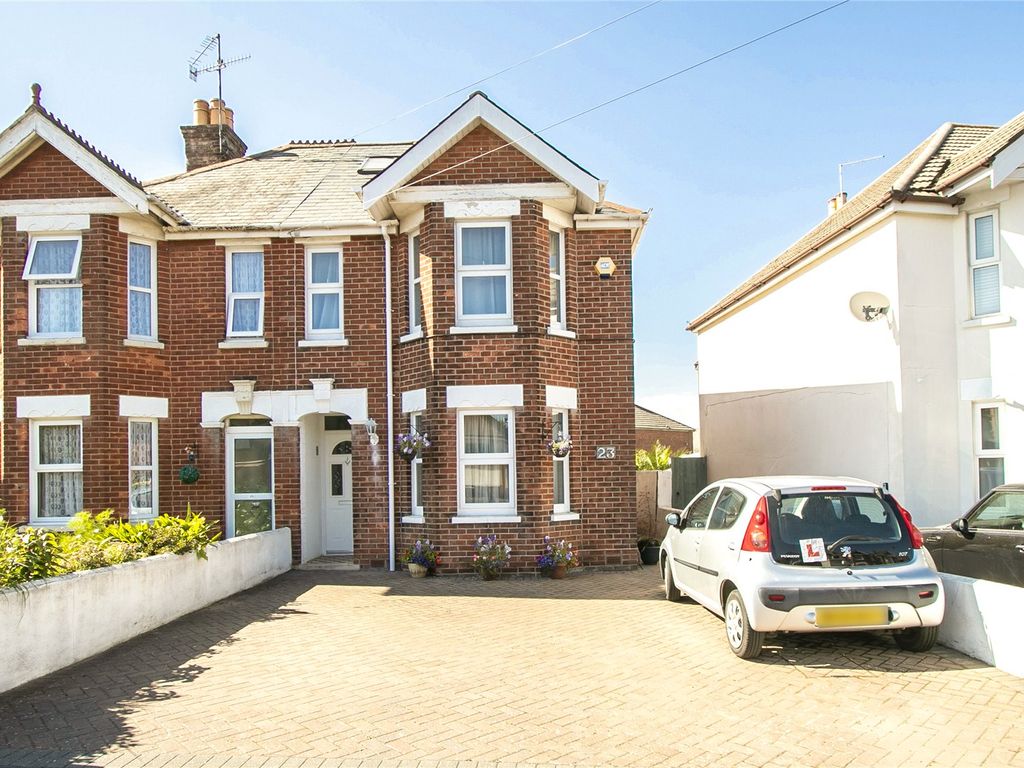 3 bed semidetached house for sale in Jolliffe Road, Heckford Park