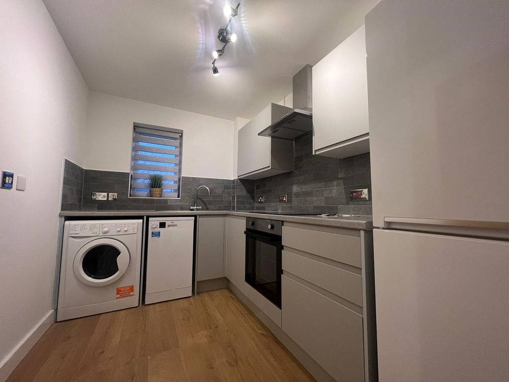 2 bed flat to rent in Kenmare Mews, Pontprennau, Cardiff CF23 Zoopla