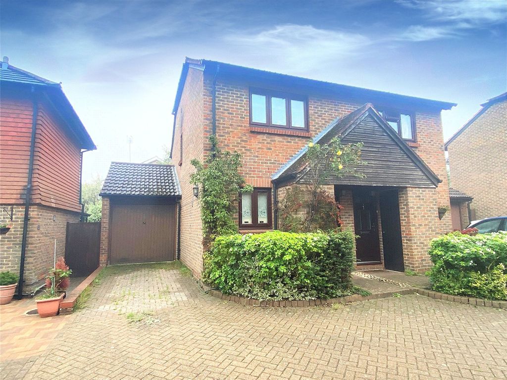 Caesars Gate, Warfield, Bracknell, Berkshire RG42  