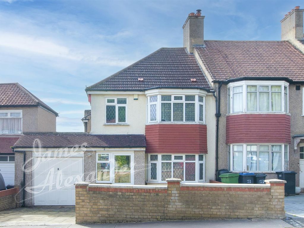 3 bed end terrace house for sale in Covington Way, London SW16 Zoopla