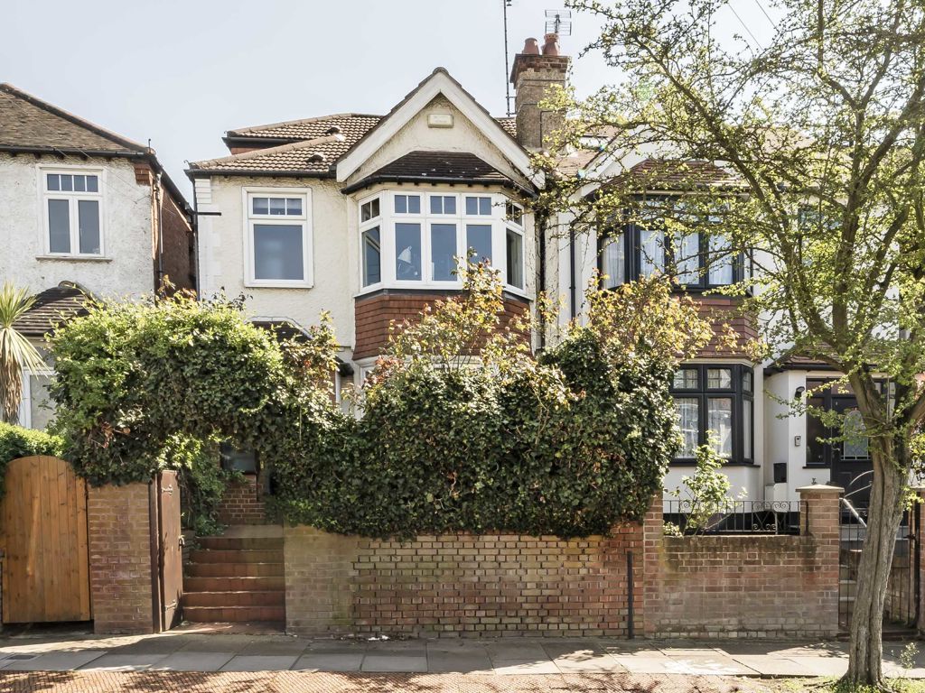 4 bed semidetached house for sale in Elmcroft Crescent, London NW11