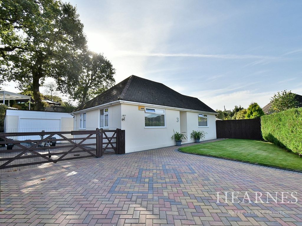 Knighton Heath Close, Bournemouth BH11