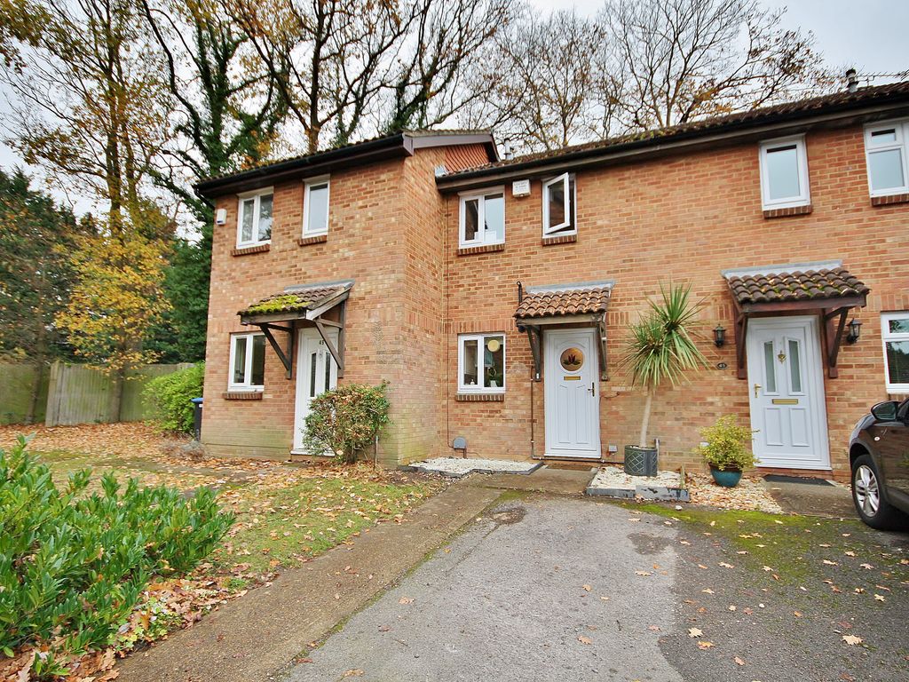 2 bed terraced house to rent in Wych Hill Park, Hook Heath, Woking GU22