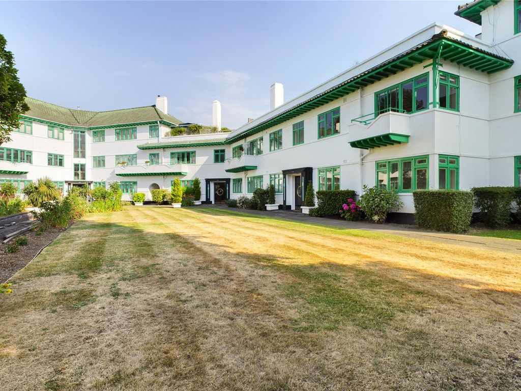 3 bed flat for sale in Elm Park Road, Pinner HA5 Zoopla