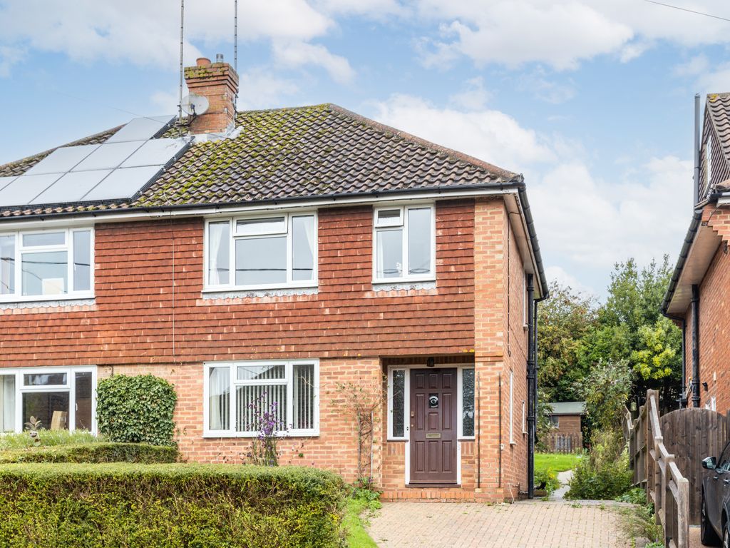 3 bed semidetached house for sale in Woodlands Road, Haywards Heath