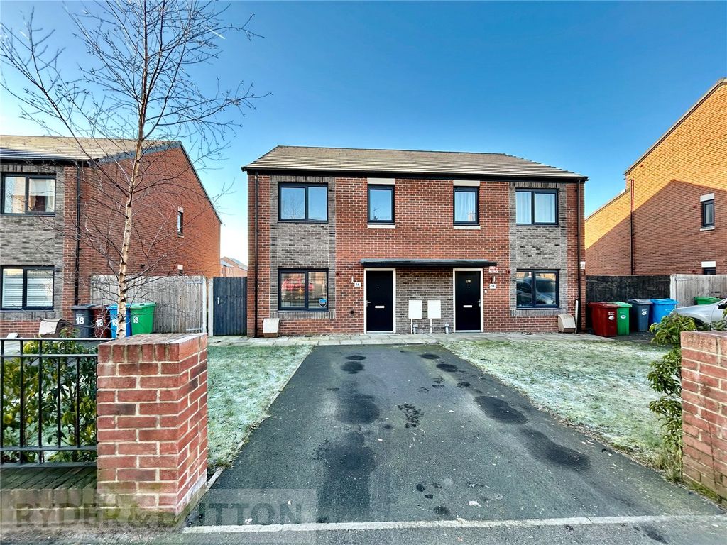 3 bed semidetached house to rent in Varley Street, Miles Platting