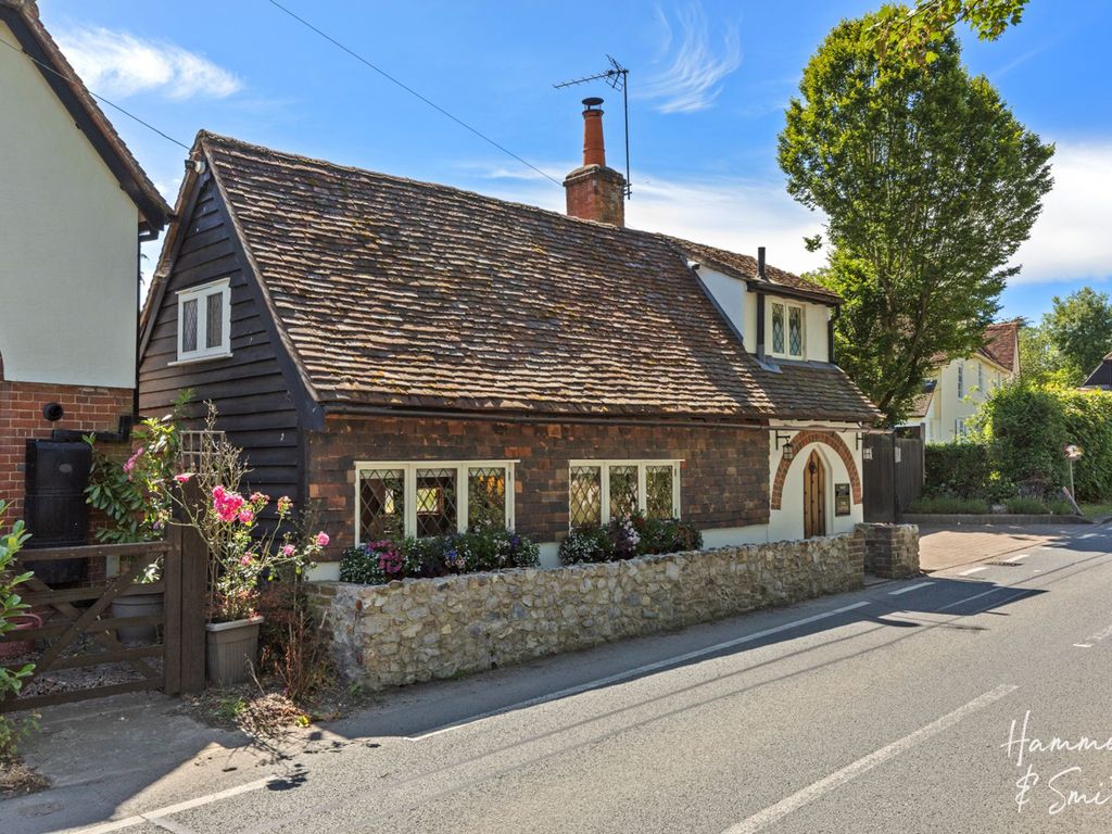 2 bed cottage for sale in Coopersale Street, Epping CM16, £650,000 Zoopla
