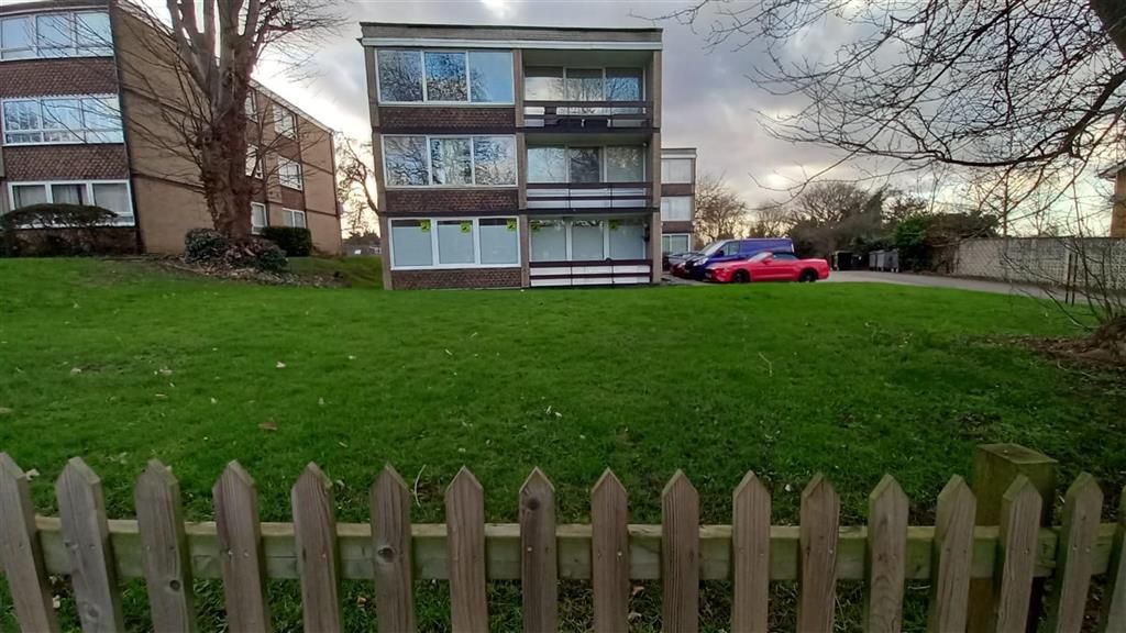 Highgate Edge Great North Road London N2