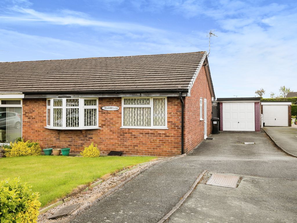 2 bed bungalow for sale in Meadow Close, Oswestry, Shropshire SY11 Zoopla