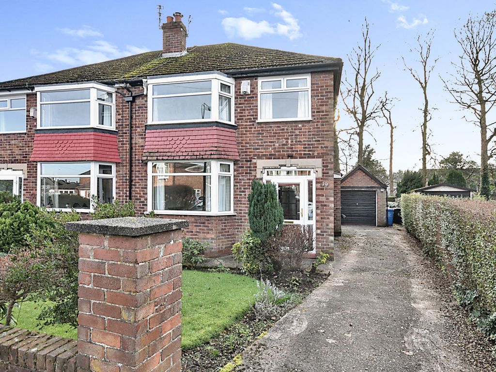 3 bed semidetached house for sale in Rothesay Crescent, Sale M33 Zoopla