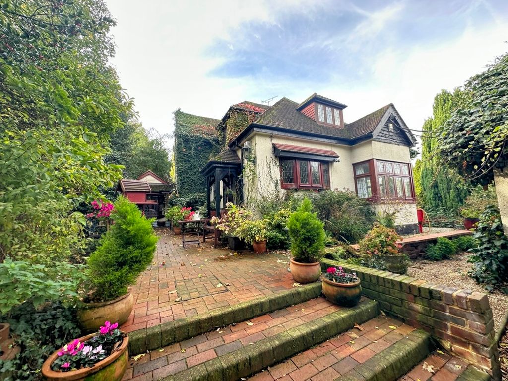 4 bed detached house for sale in London Hill, Rayleigh SS6 Zoopla