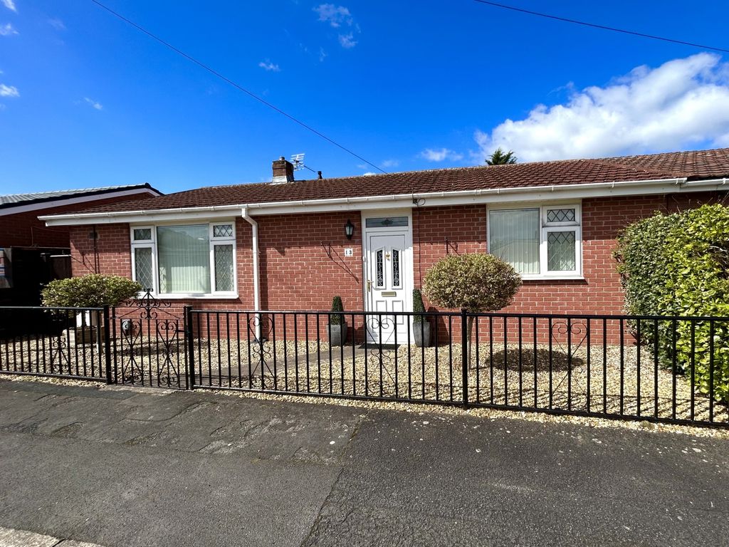 3 bed semidetached bungalow for sale in Elm Grove, Barry CF63, £