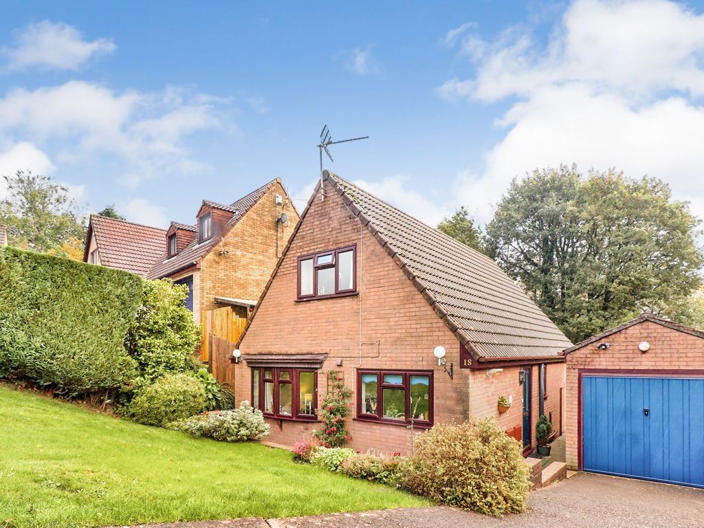 3 bed bungalow for sale in Ffordd Eynon Evans, Caerphilly CF83 Zoopla