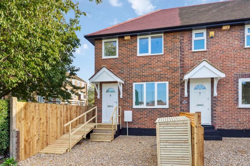 New home, 3 bed end terrace house for sale in Muschamp Road, Carshalton