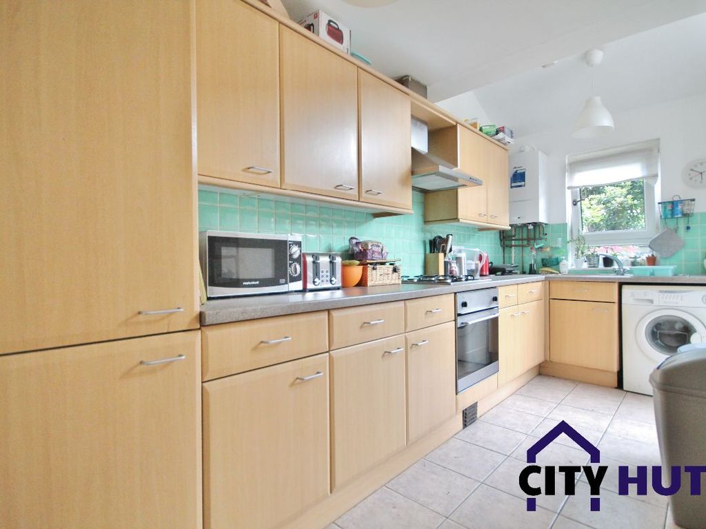 4 bed to rent in Staveley Close, London N7, £3,900 pcm Zoopla