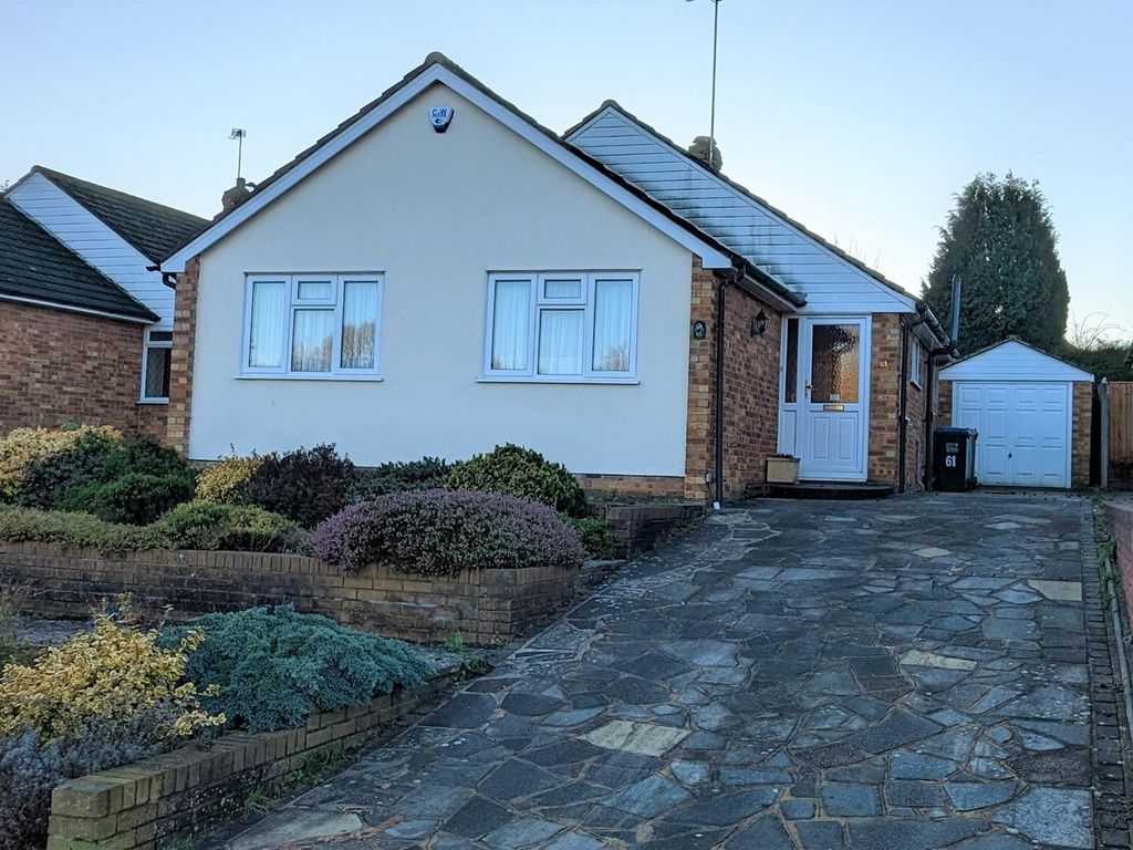 2 bed detached bungalow to rent in Brookside Crescent, Cuffley, Potters Bar EN6 Zoopla