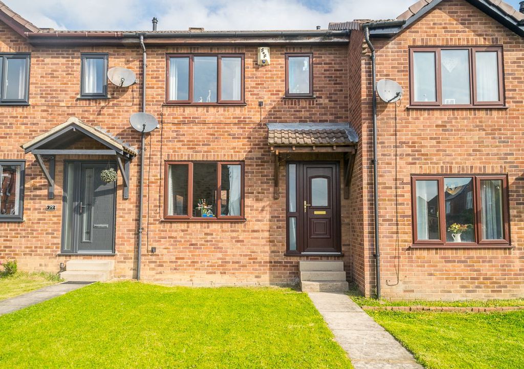 3 bed terraced house for sale in Manor Road, Ossett WF5 Zoopla