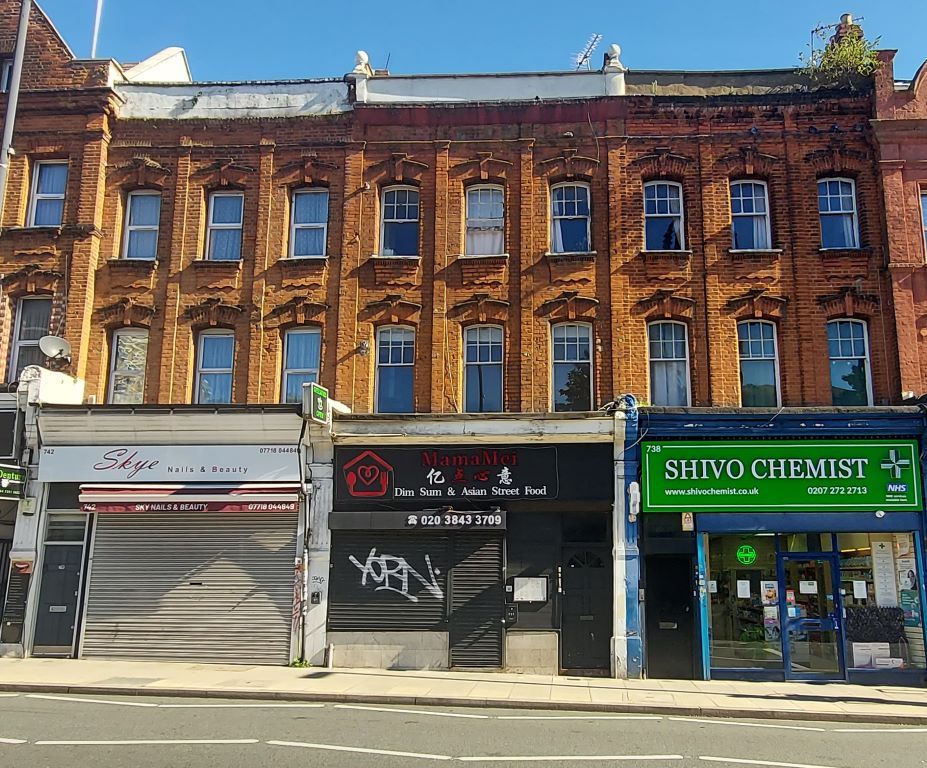 1 bed flat for sale in First Floor Flat, 740A Holloway Road, London, Islington N19, £200,000