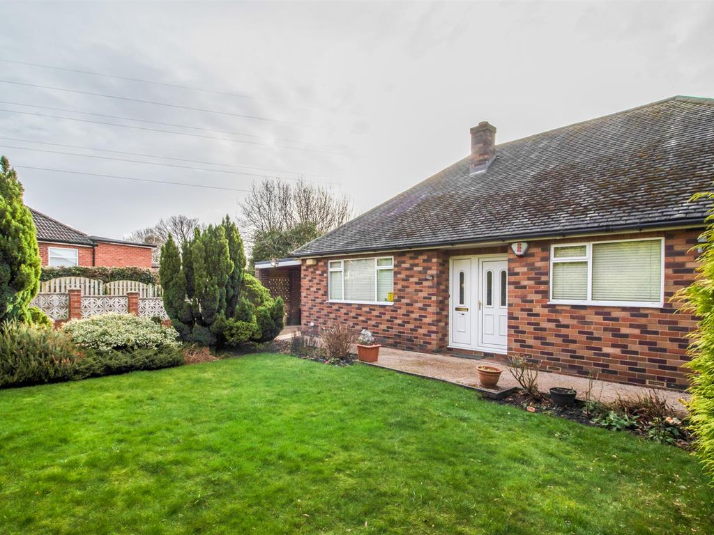 3 bed detached bungalow for sale in Durkar Lane, Durkar, Wakefield WF4