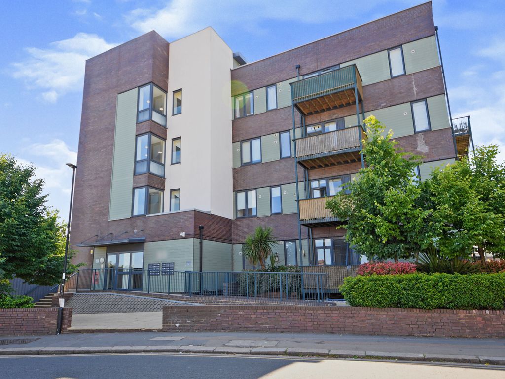 2 bed flat for sale in Wenlock House, 33 Eaton Road, Enfield, London