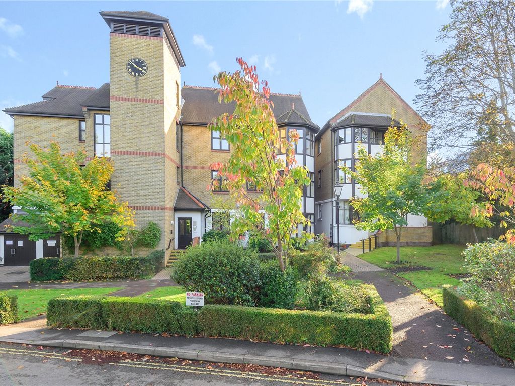2 bed flat for sale in Victoria Place, Esher Park Avenue, Esher KT10 Zoopla