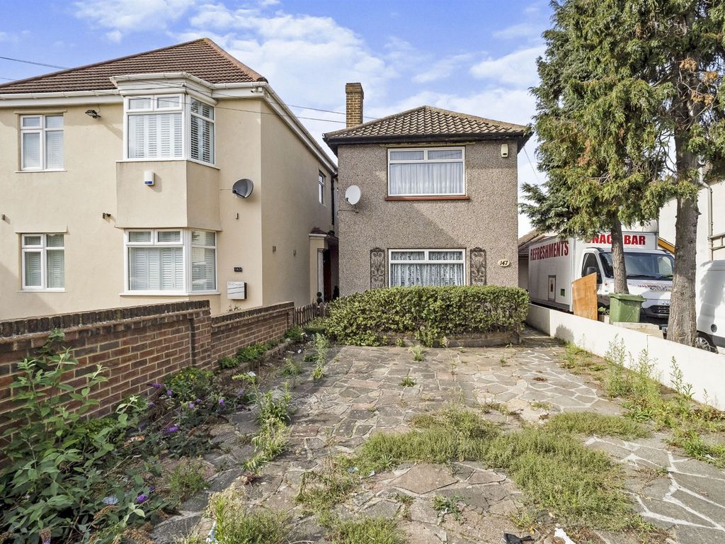 4 bed detached house for sale in Cherry Tree Lane, Rainham RM13 Zoopla