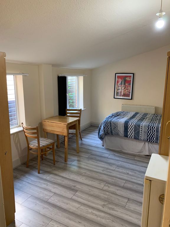 Room to rent in Anson Road, Willesden Green NW2 Zoopla