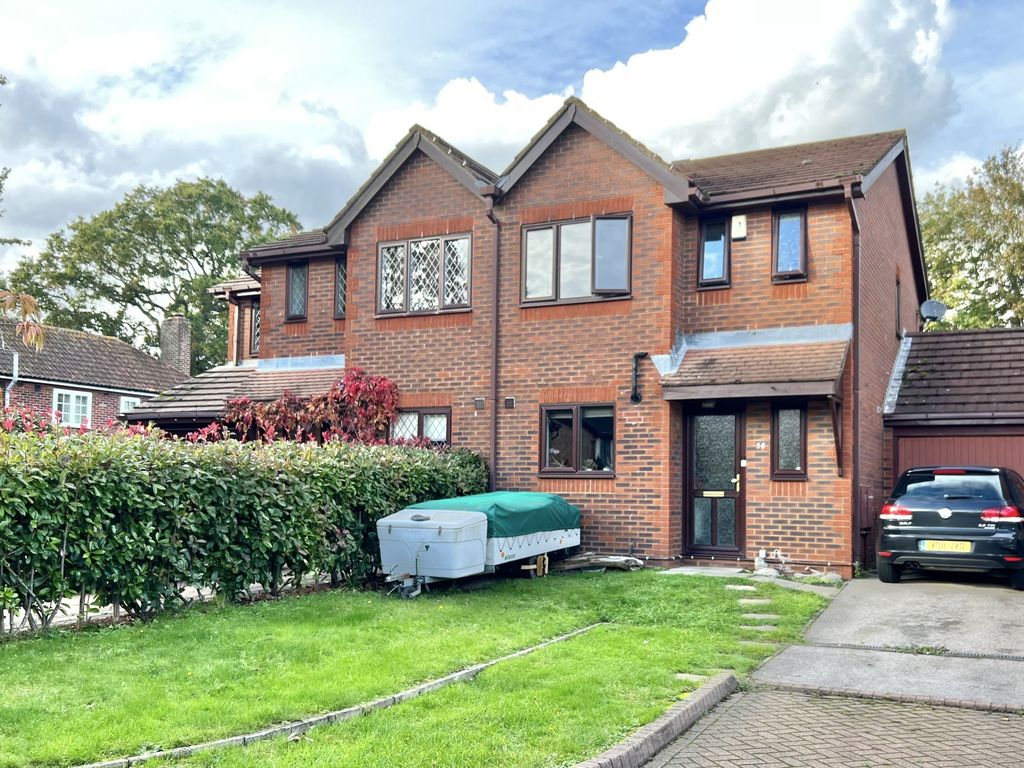 3 bed semidetached house for sale in Wheatlands, Fareham PO14, £