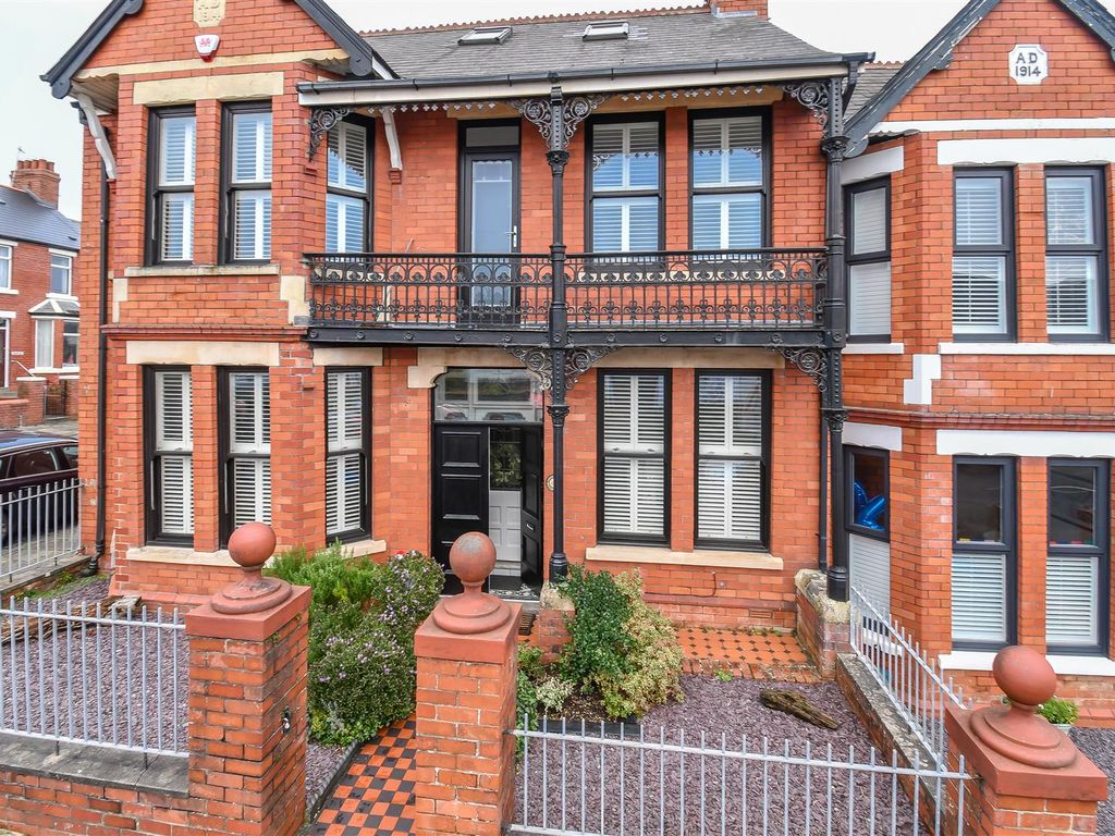 4 bed end terrace house for sale in Park Road, Barry CF62, £495,000