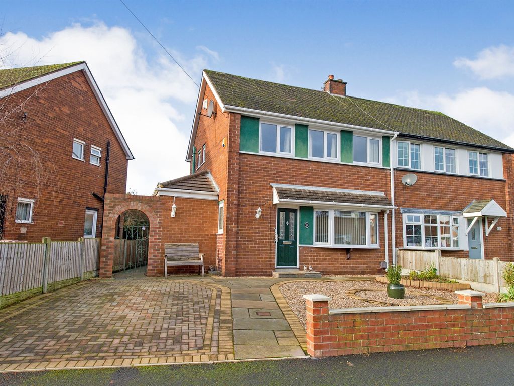 3 bed semidetached house for sale in Baden Powell Crescent, Pontefract