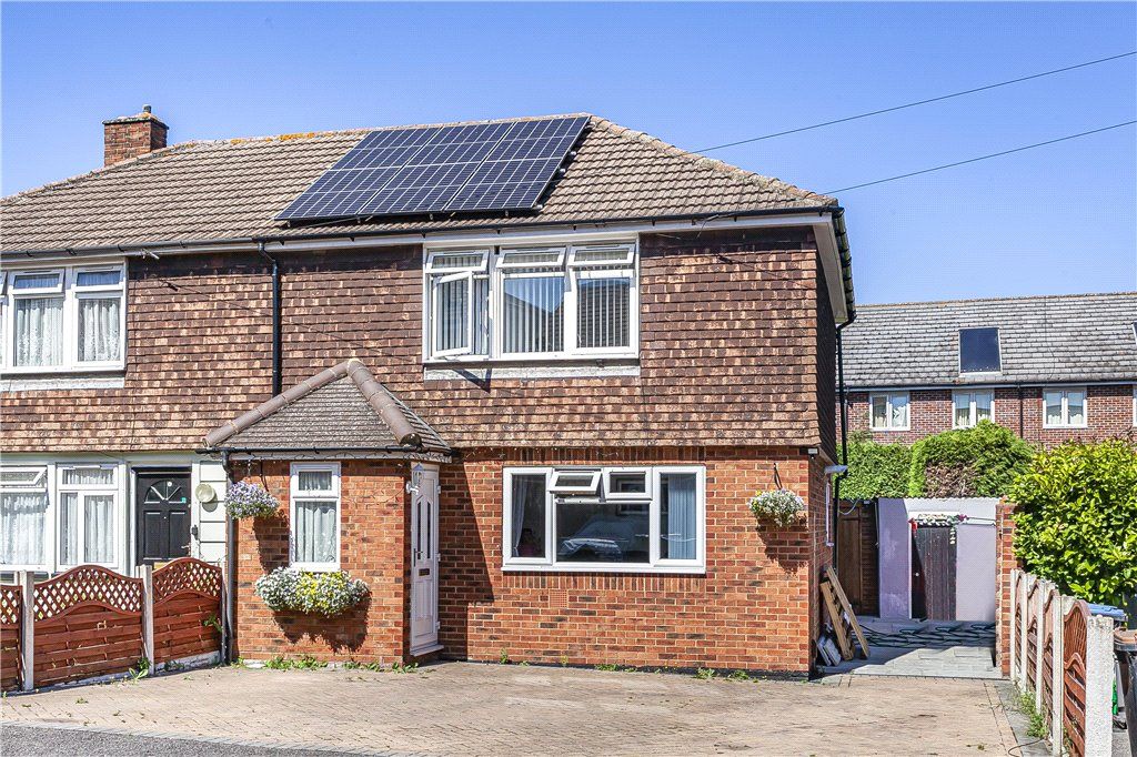 3 bed semidetached house for sale in Bowes Road, StainesUponThames