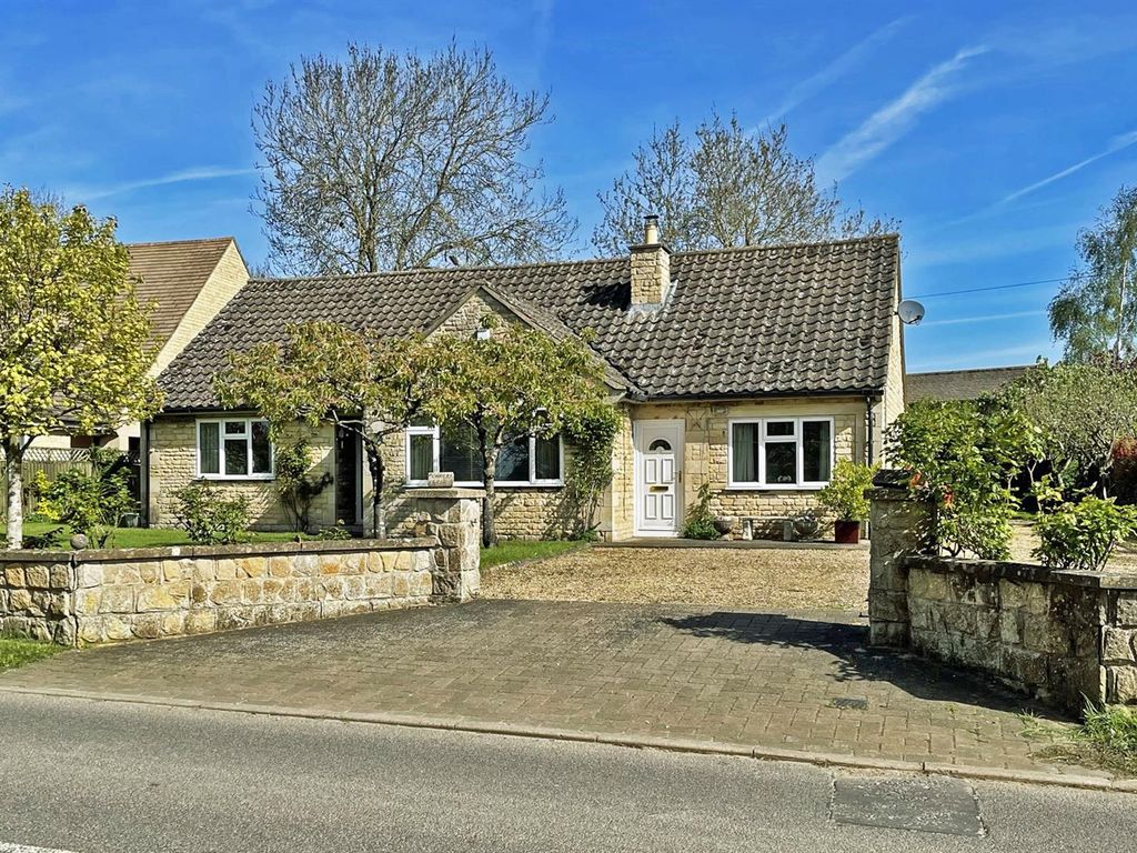 3 bed detached bungalow for sale in Main Street, Clipsham, Oakham LE15