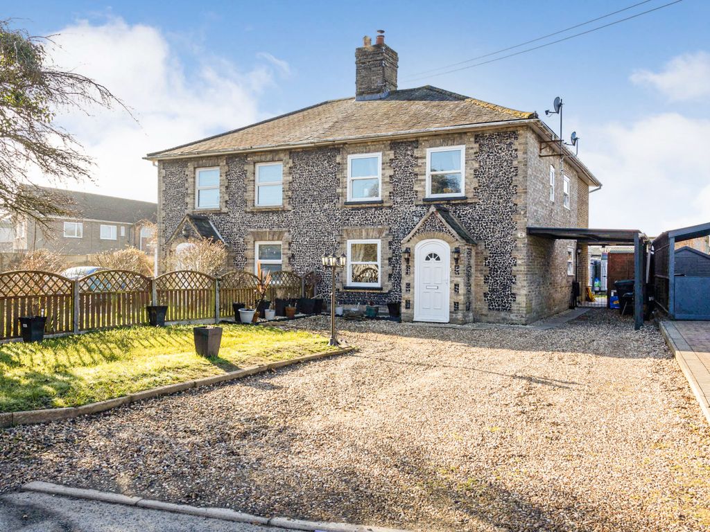 4 bed semidetached house for sale in Griston Road, Watton, Thetford