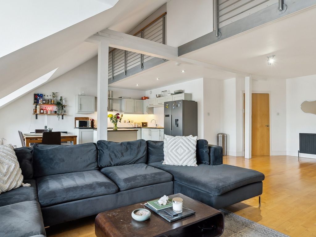 2 bed flat for sale in Morrison Street, Tradeston, Glasgow G5, £189,000 Zoopla