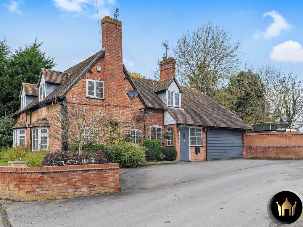 4 bed detached house for sale in Arrow, Alcester B49, £600,000 Zoopla