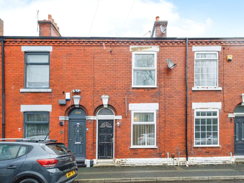 3 bed terraced house for sale in Catherine Street West, Denton