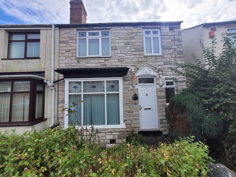 3 bed semidetached house for sale in Richmond Road, Dudley DY2, £