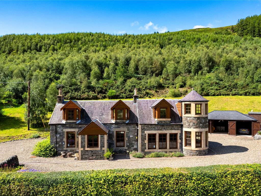 3 bed detached house for sale in Rowanbank, Broughton, Biggar