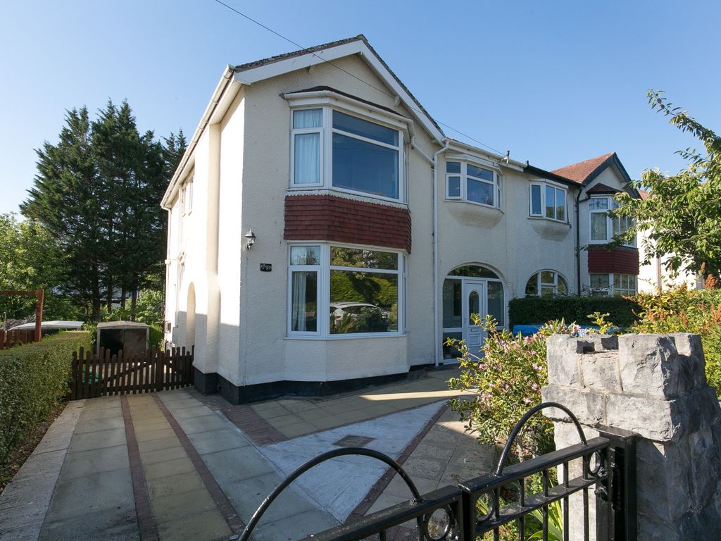 4 bed semidetached house for sale in Llannerch Road West, Llandrillo