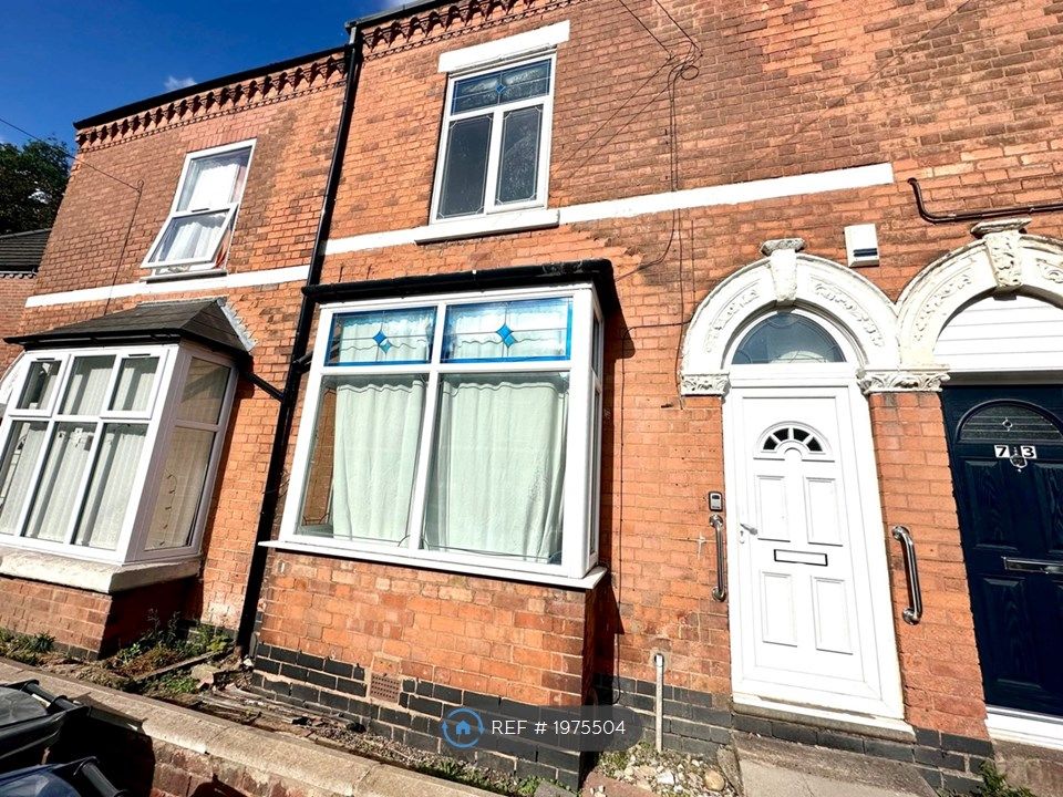 4 bed terraced house to rent in New Street, Erdington, Birmingham B23