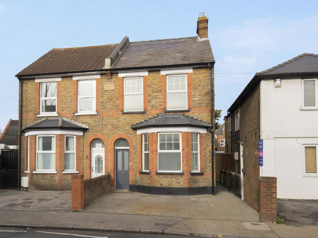 3 bed semidetached house for sale in Hawks Road, Norbiton, Kingston