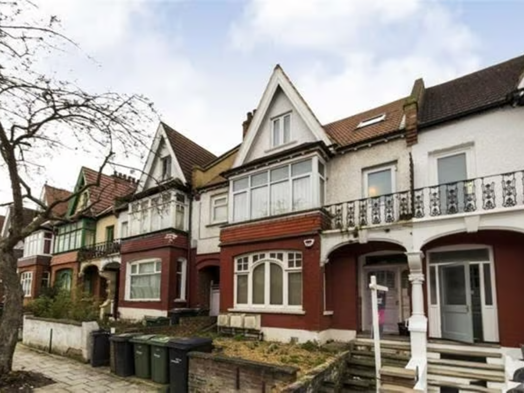 2 bed flat to rent in Broxholm Road, Streatham, London SE27 Zoopla