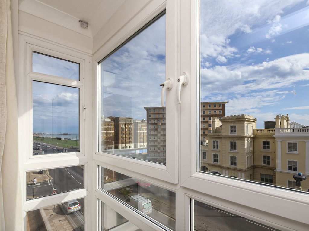 6 St. Catherines Terrace, Hove BN3