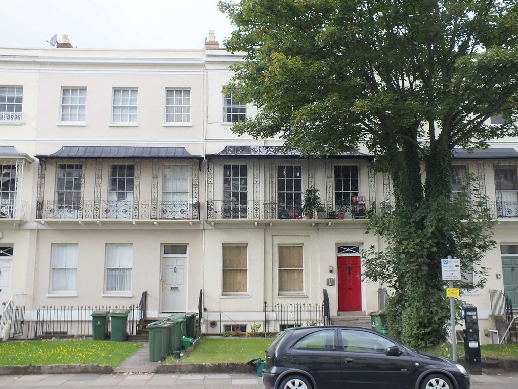 Evesham Road, Cheltenham, Gloucestershire GL52  