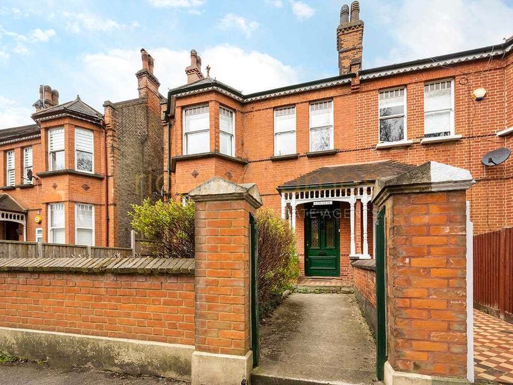 3 bed property for sale in Hammers Lane, London NW7 Zoopla